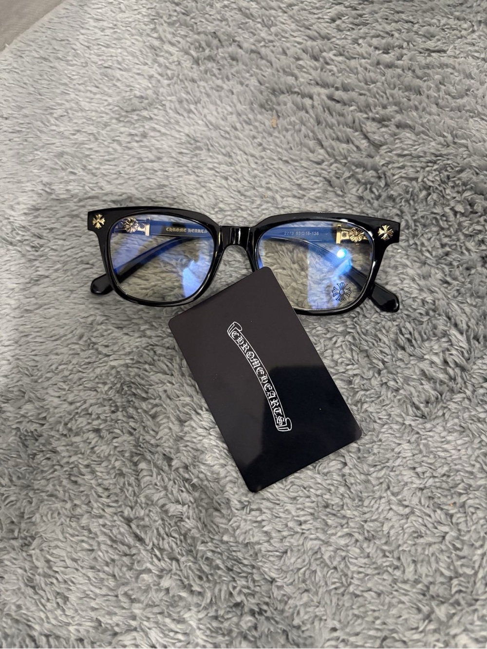 Black Men’s Square Frame Sunglasses with Decorative Accents